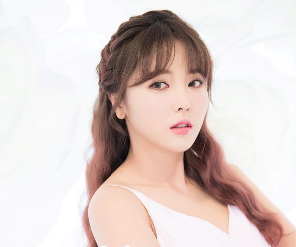 Ca sĩ Hong Jin-young Ca sĩ Hong Jin-young